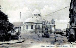 Oran - La Cathedrale et le Boulevard Magenta